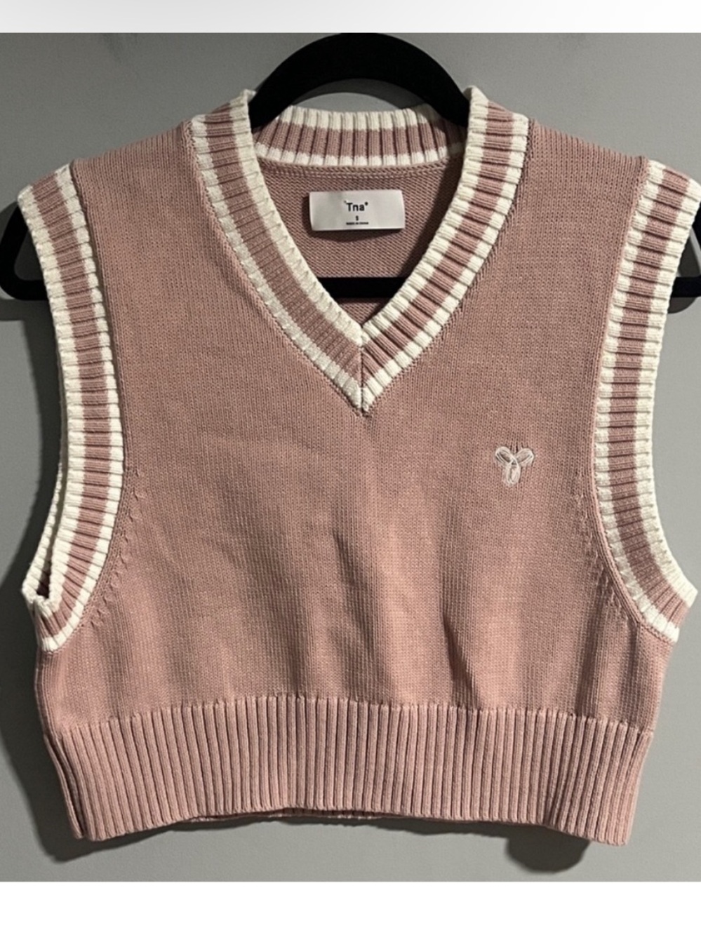 Aritzia TNA Pink and White Marcy V Neck Sweater Vest